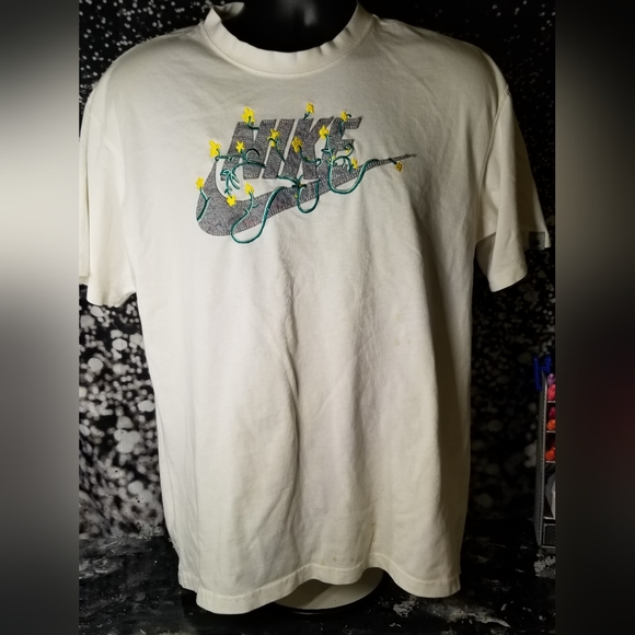 Mens Medium Nike T-shirt - Picture 1 of 2